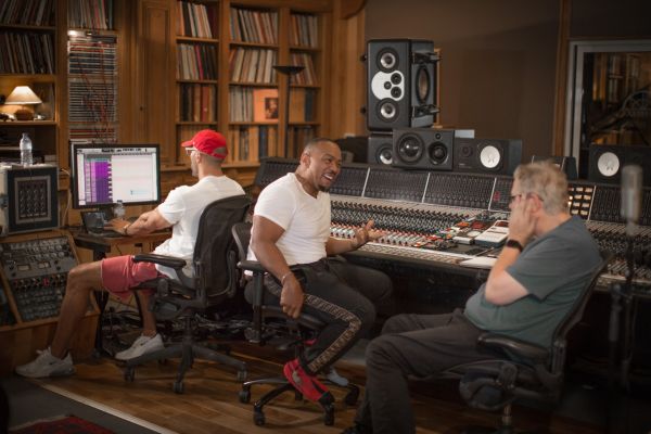 timbaland-mwtm-0620-176351C27-AA4C-F4B4-9AA3-6C87EB15790F.jpg